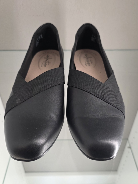 Clarks Shoes - Ckarks Black Slip-On Flats with Cross Elastic Strap Size 7W